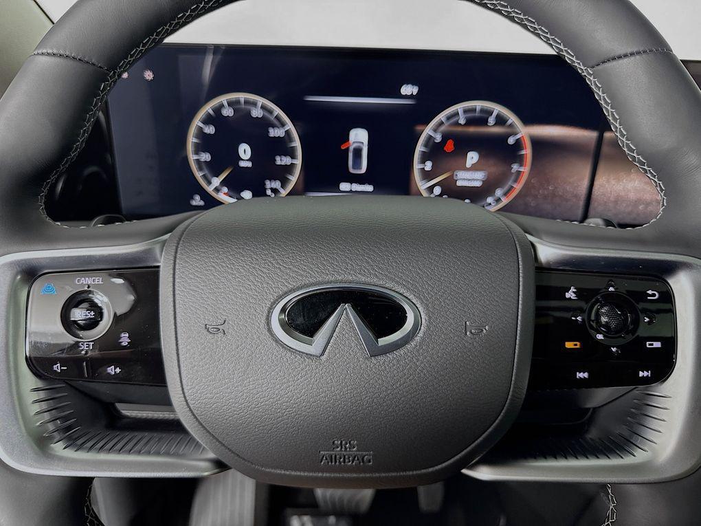 used 2025 INFINITI QX80 car, priced at $68,900