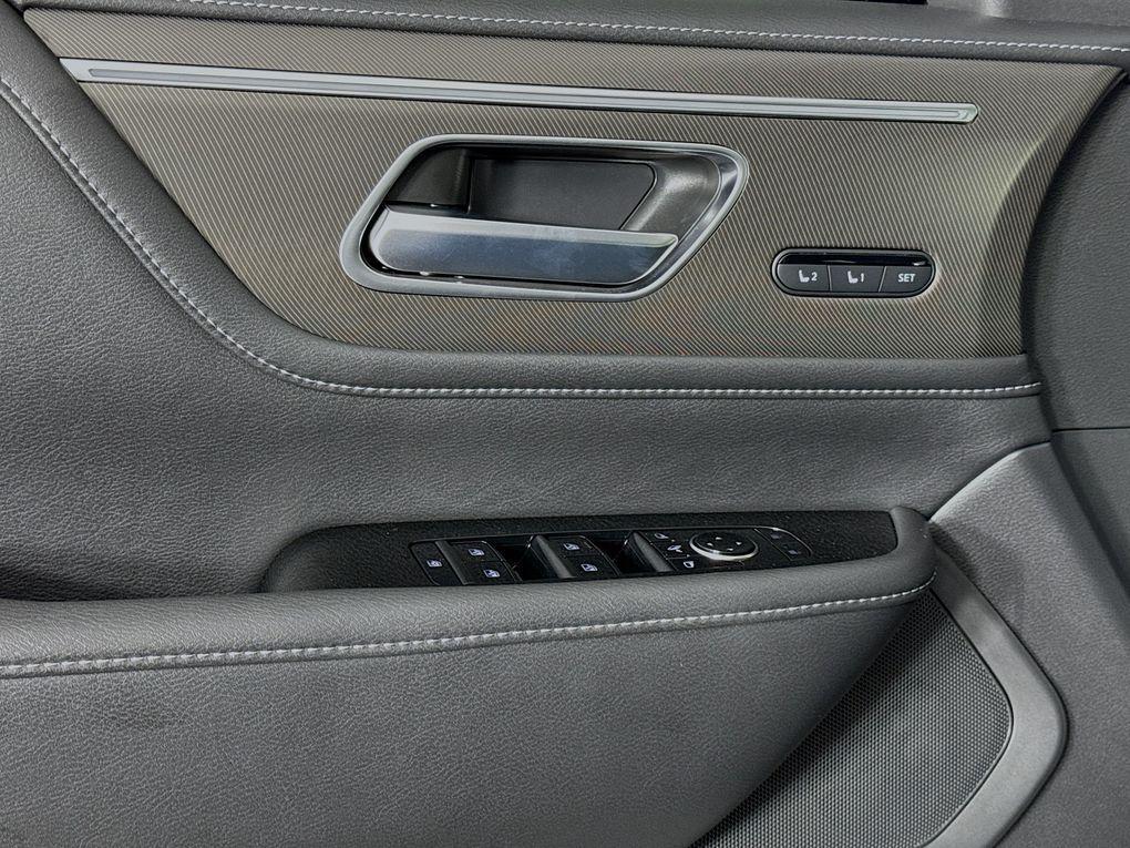 used 2025 INFINITI QX80 car, priced at $68,900