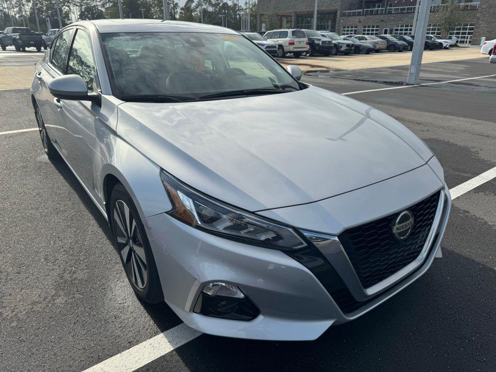 used 2019 Nissan Altima car, priced at $18,000