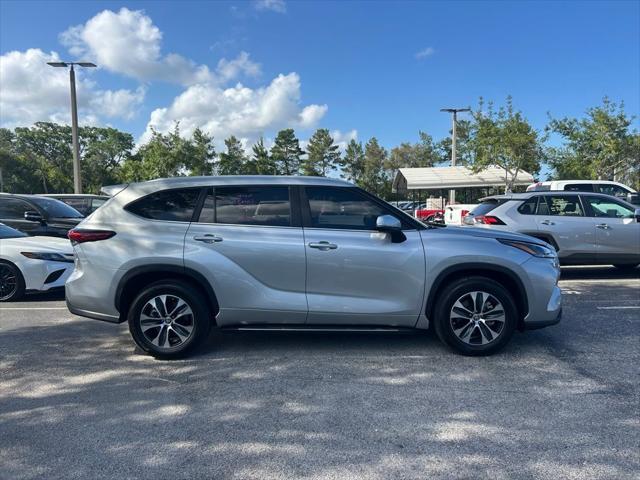used 2023 Toyota Highlander car, priced at $42,700