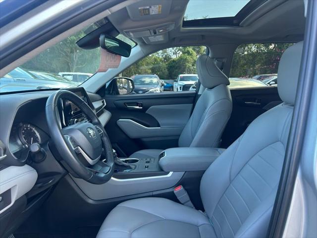 used 2023 Toyota Highlander car, priced at $42,700