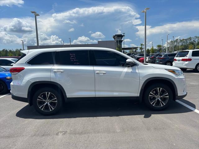used 2019 Toyota Highlander car, priced at $25,300