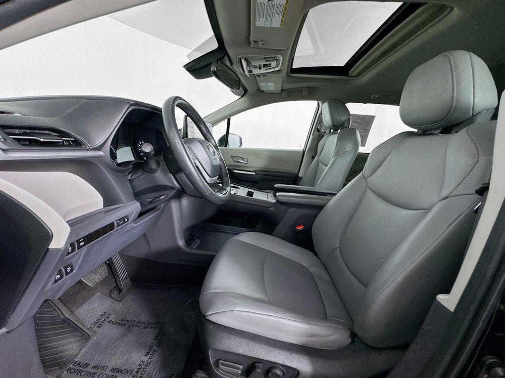 used 2024 Toyota Sienna car