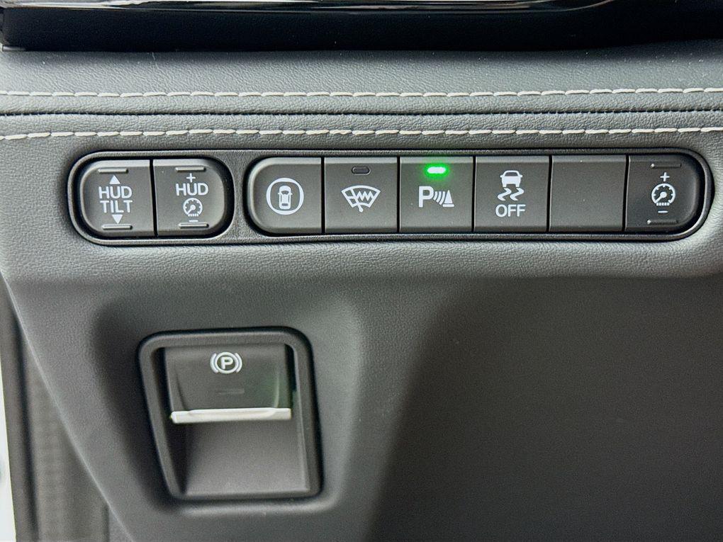 used 2023 Acura MDX car, priced at $46,100