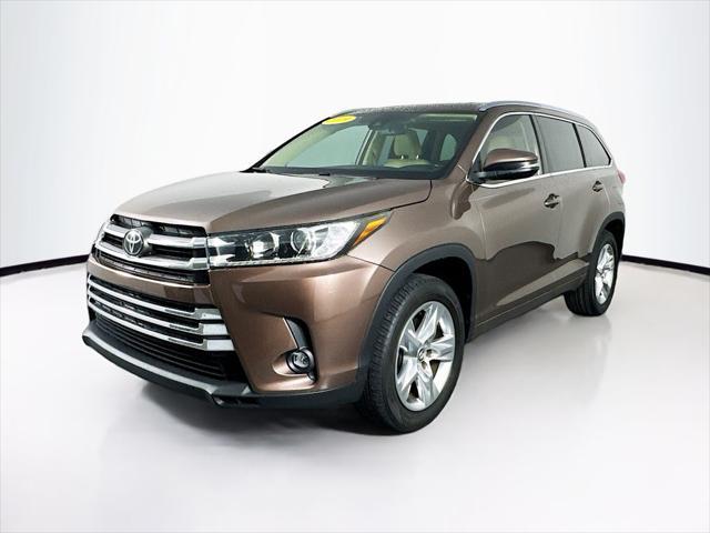 used 2019 Toyota Highlander car, priced at $26,300
