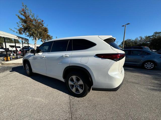 used 2021 Toyota Highlander car, priced at $30,900