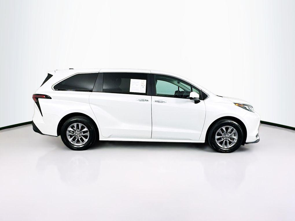 used 2024 Toyota Sienna car
