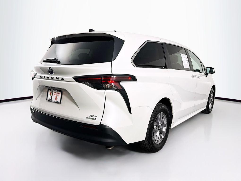 used 2024 Toyota Sienna car