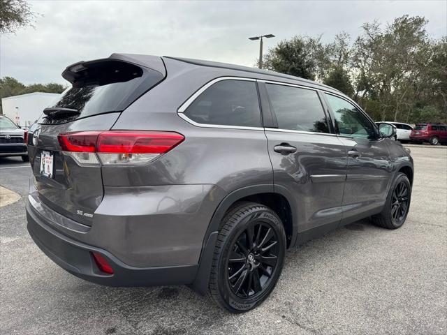 used 2019 Toyota Highlander car, priced at $31,000