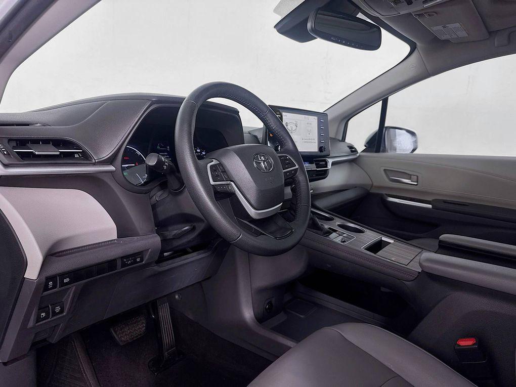 used 2022 Toyota Sienna car, priced at $31,300