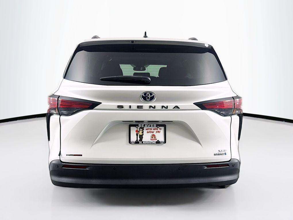 used 2022 Toyota Sienna car, priced at $31,300