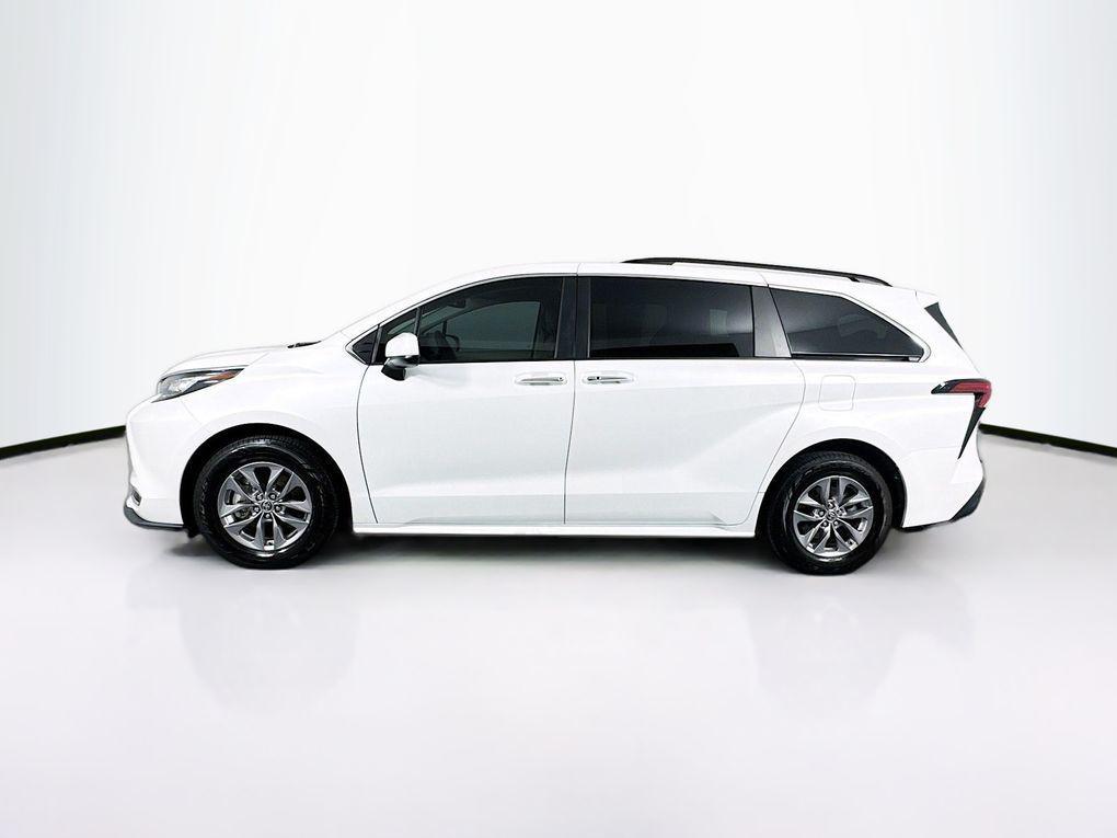 used 2022 Toyota Sienna car, priced at $31,300