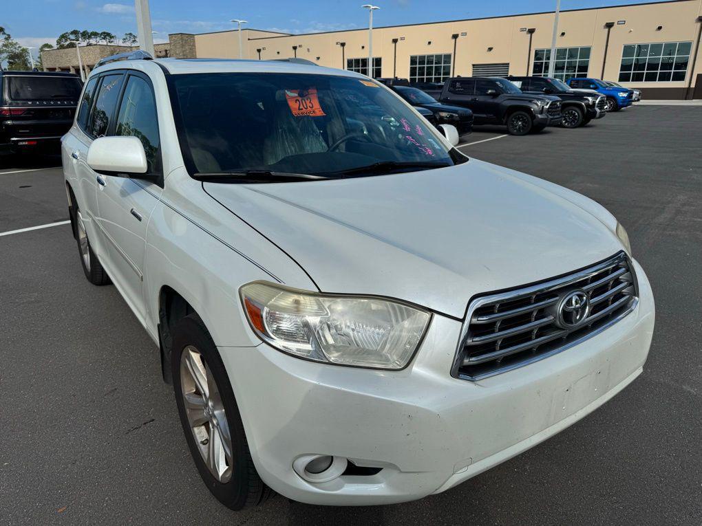 used 2009 Toyota Highlander car, priced at $9,300
