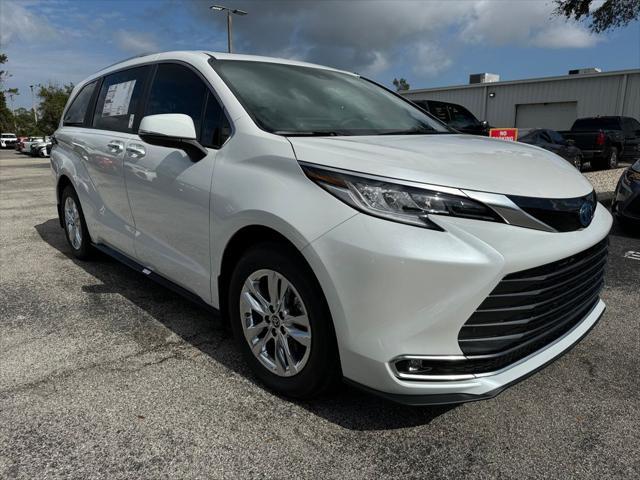 new 2025 Toyota Sienna car, priced at $53,053