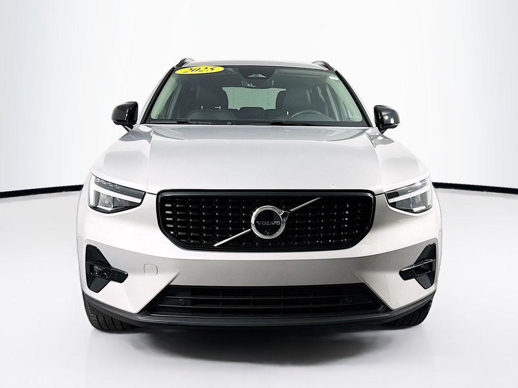 used 2025 Volvo XC40 car, priced at $35,800