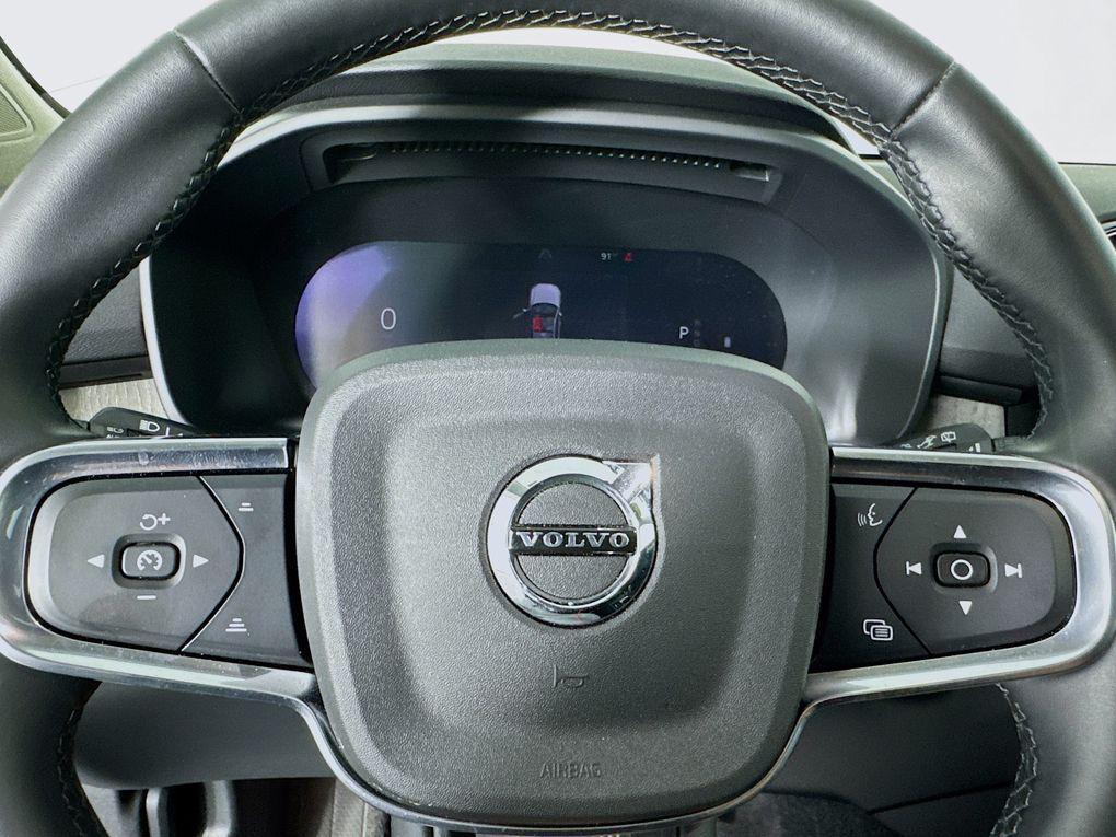 used 2025 Volvo XC40 car, priced at $35,800