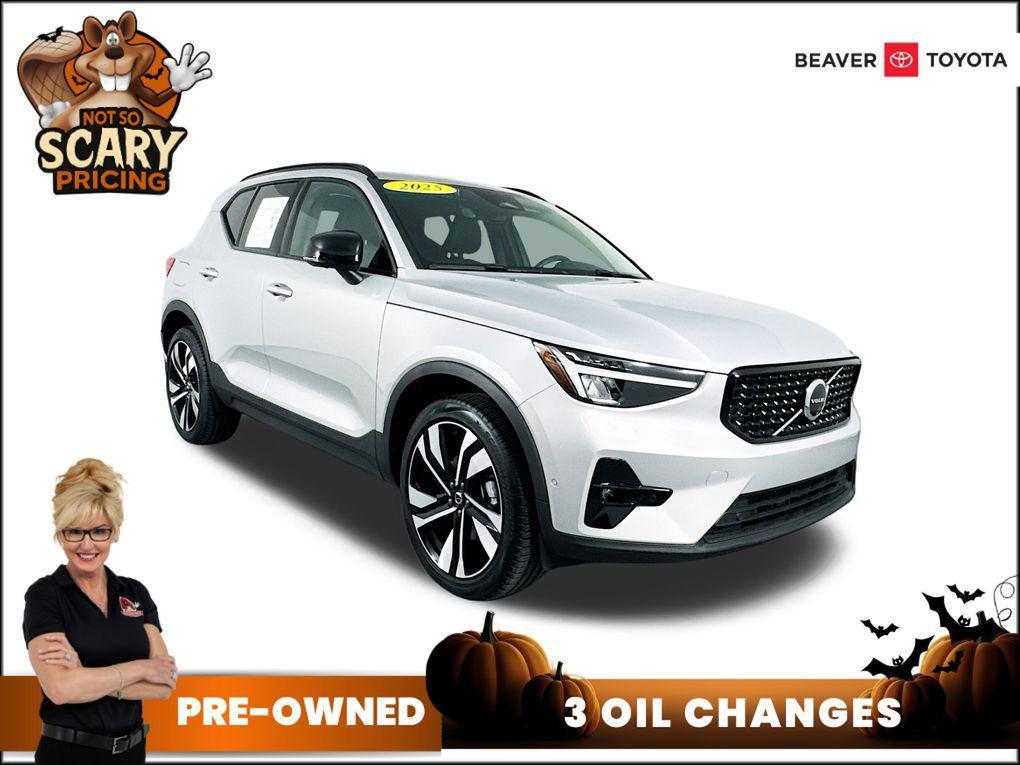 used 2025 Volvo XC40 car, priced at $35,800