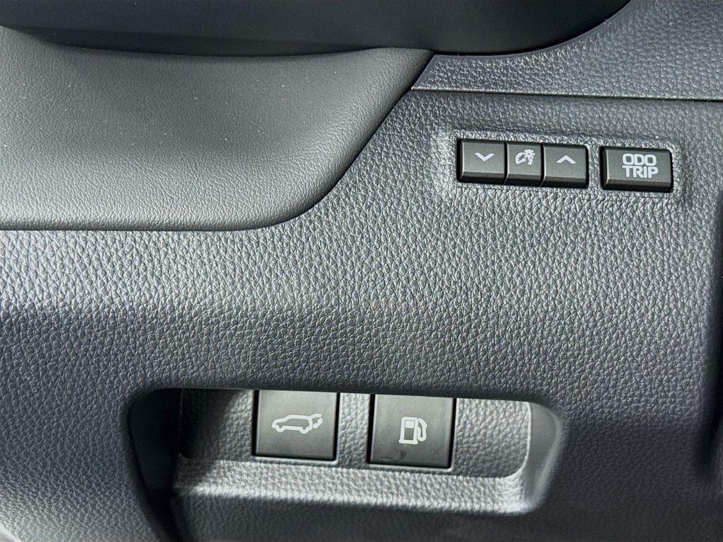 new 2025 Toyota Crown Signia car, priced at $47,720