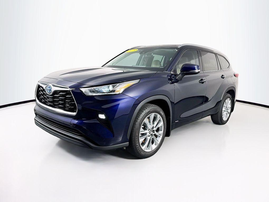 used 2023 Toyota Highlander Hybrid car, priced at $38,600