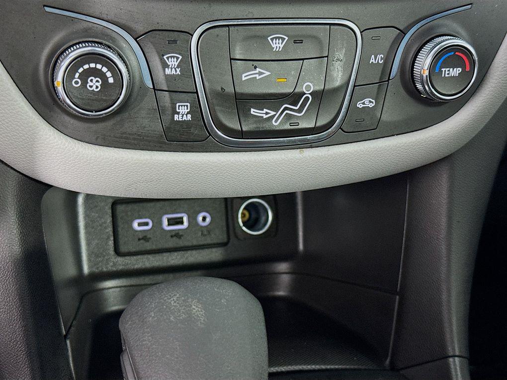 used 2024 Chevrolet Equinox car, priced at $21,000