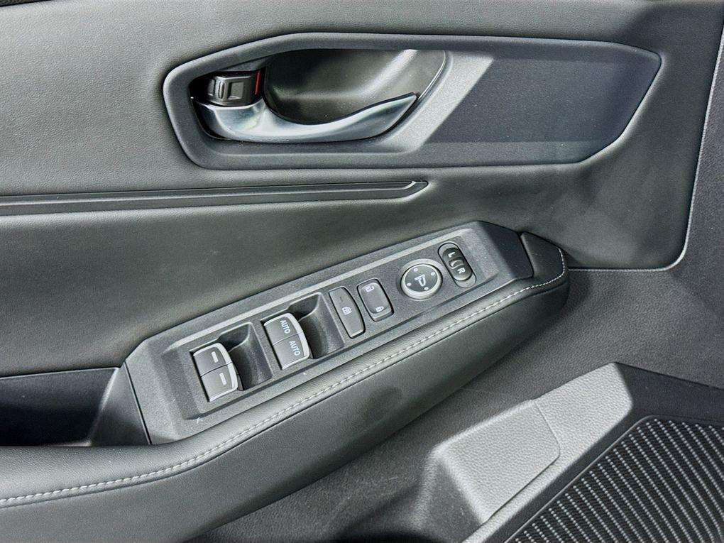 used 2025 Honda Accord Hybrid car, priced at $28,500