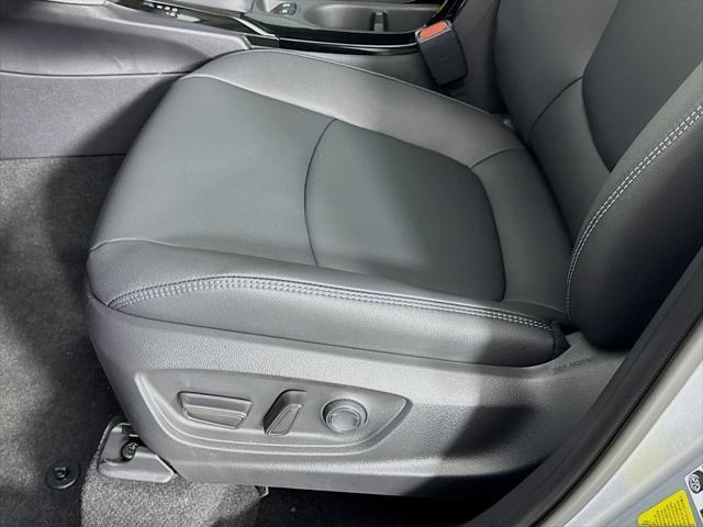 new 2025 Toyota Corolla Cross car, priced at $32,092