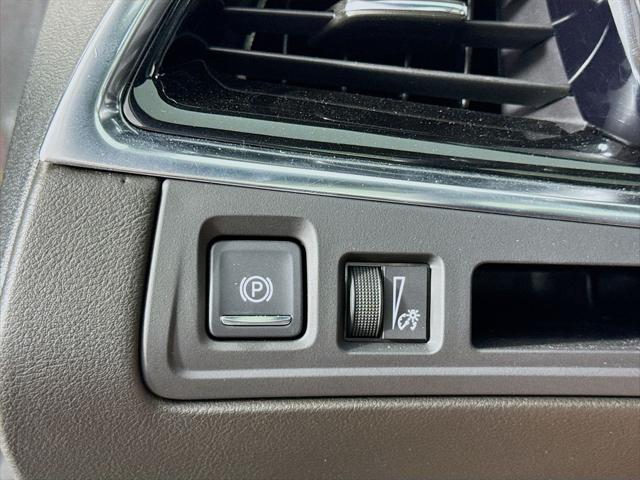 used 2021 Cadillac XT6 car, priced at $33,500