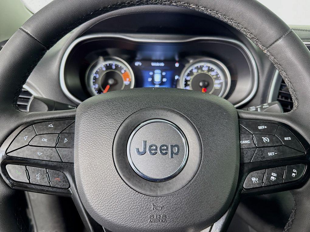 used 2023 Jeep Cherokee car, priced at $21,900