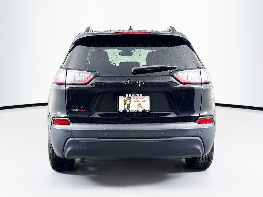 used 2023 Jeep Cherokee car, priced at $21,900