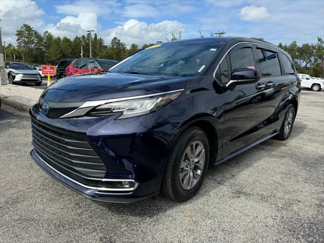 used 2023 Toyota Sienna car, priced at $47,600