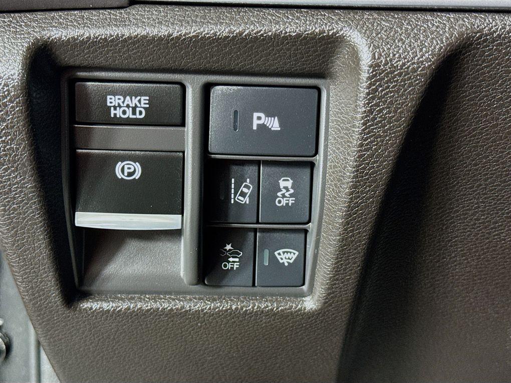 used 2017 Acura MDX car, priced at $17,500