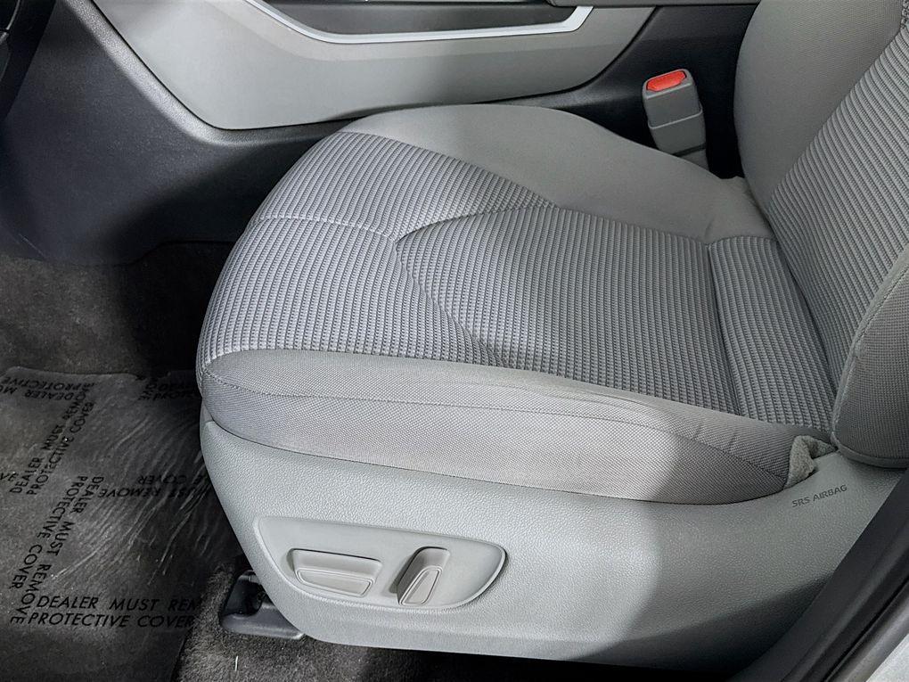 used 2023 Toyota Highlander car, priced at $33,500