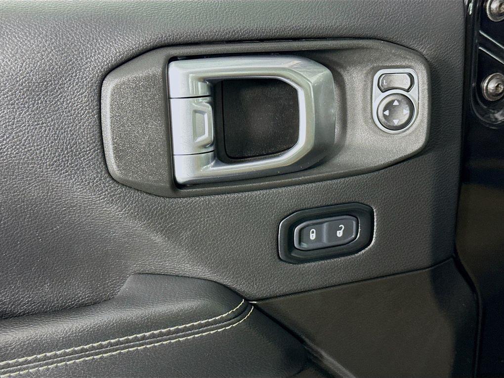 used 2023 Jeep Gladiator car, priced at $27,800