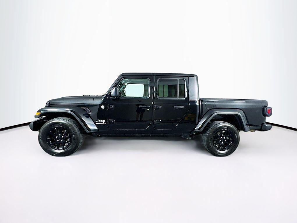 used 2023 Jeep Gladiator car, priced at $27,800