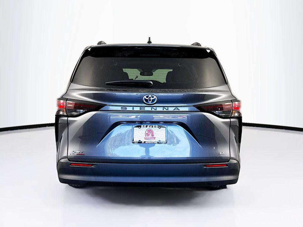 new 2025 Toyota Sienna car
