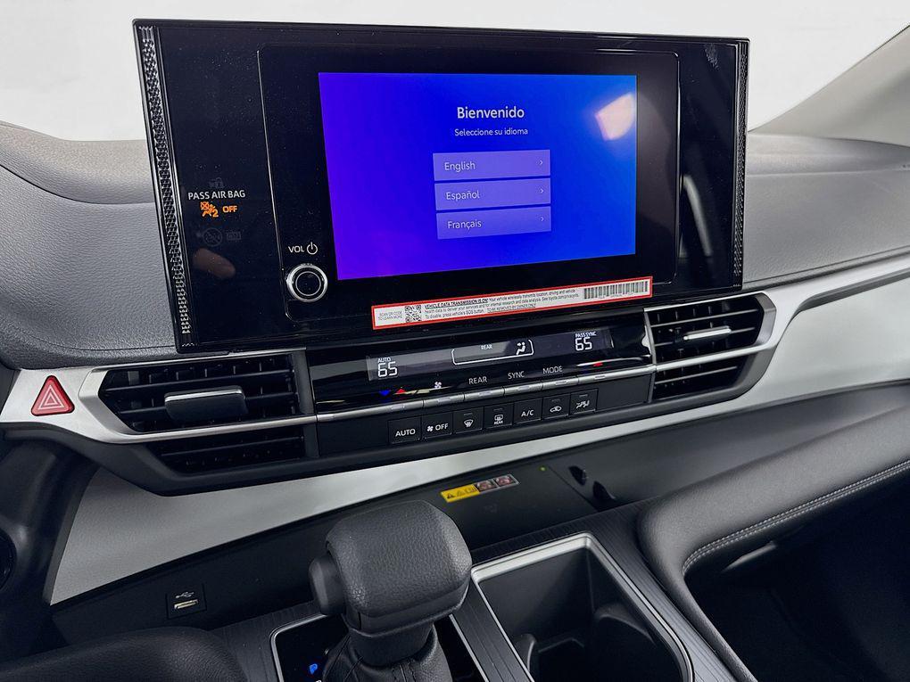 new 2025 Toyota Sienna car