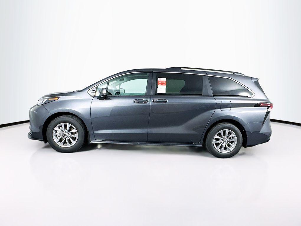 new 2025 Toyota Sienna car