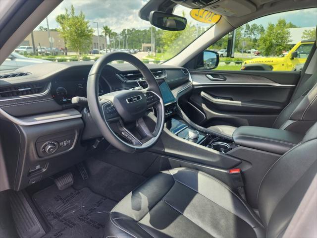used 2022 Jeep Grand Cherokee car, priced at $28,600