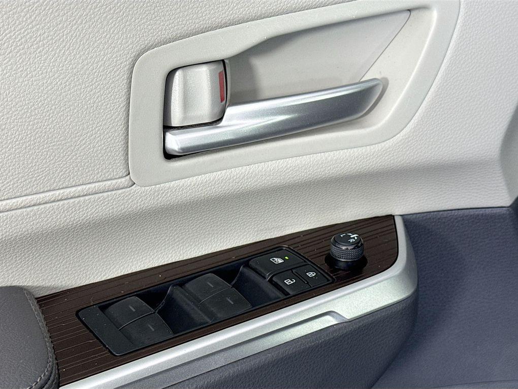 used 2024 Toyota Sienna car