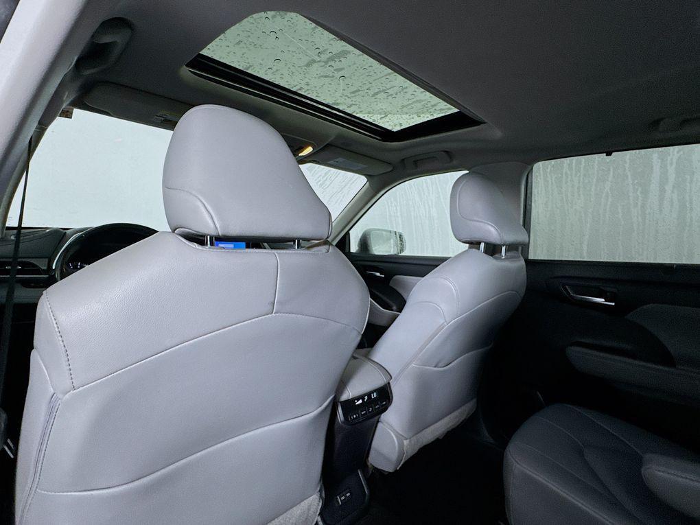 used 2023 Toyota Highlander car, priced at $27,000