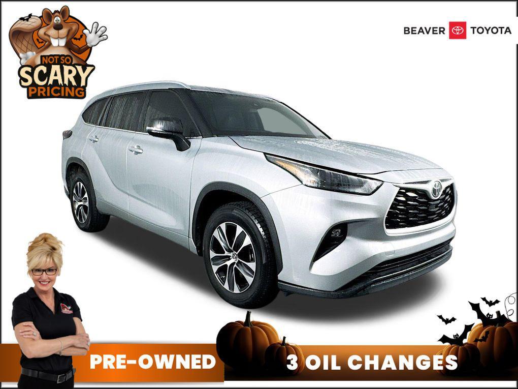 used 2023 Toyota Highlander car, priced at $27,800