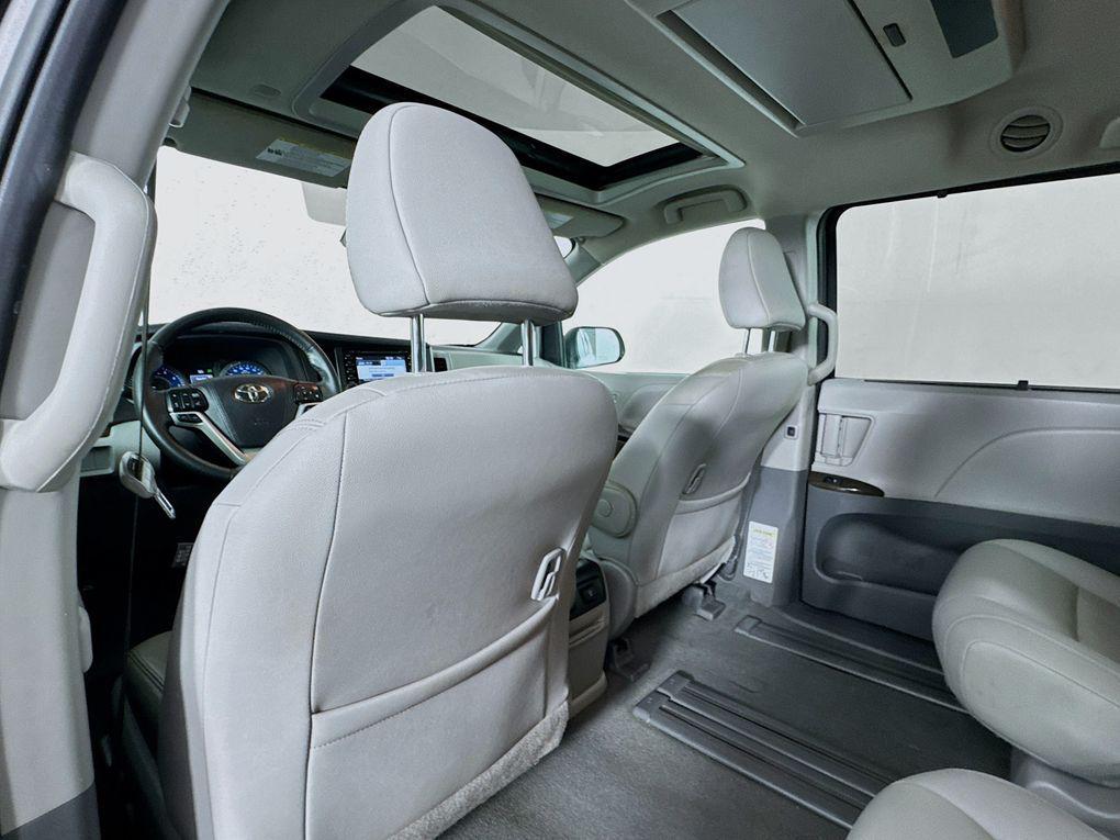 used 2020 Toyota Sienna car, priced at $27,200