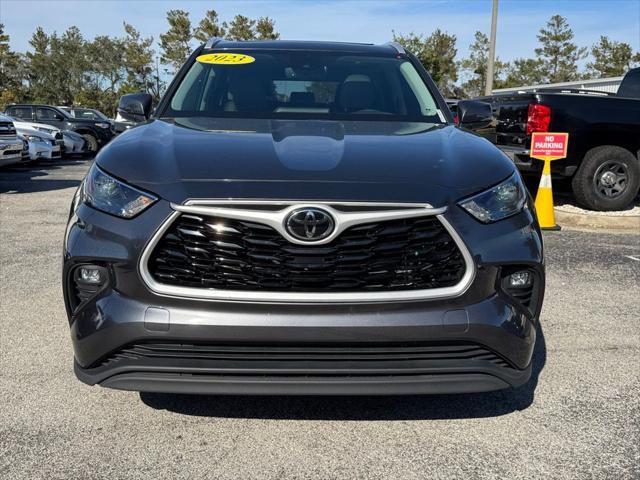 used 2023 Toyota Highlander car, priced at $35,400