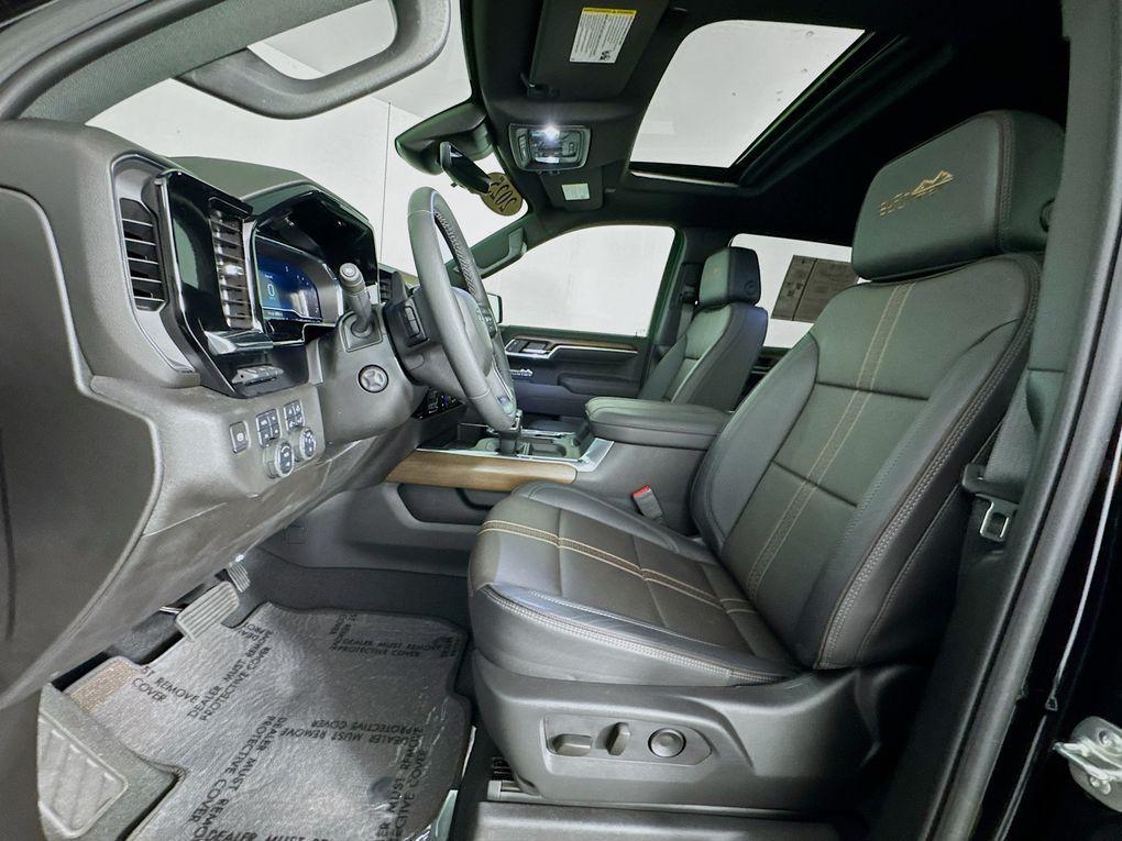 used 2025 Chevrolet Silverado 1500 car, priced at $60,600