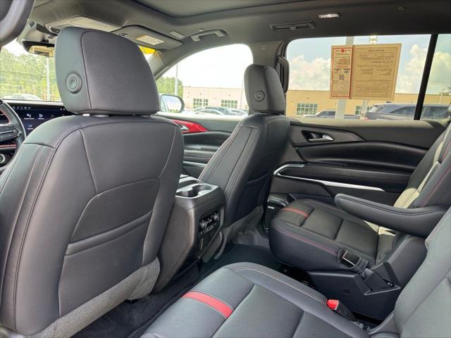 used 2024 Chevrolet Traverse car, priced at $53,800