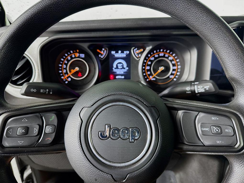 used 2025 Jeep Gladiator car, priced at $37,900