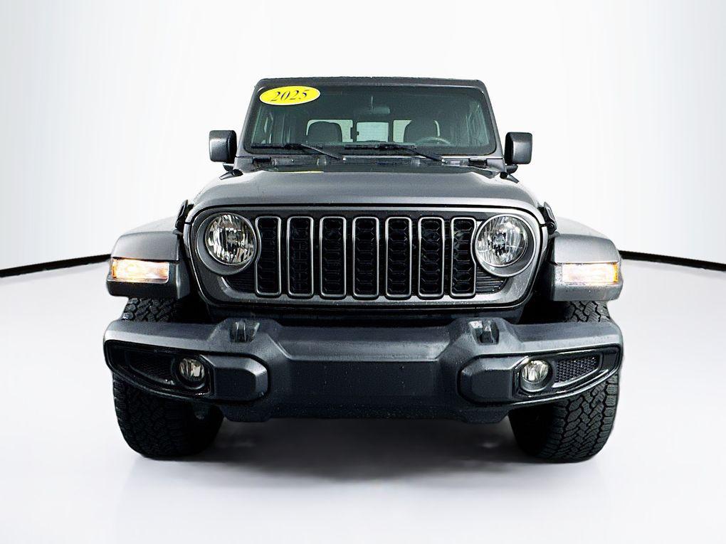 used 2025 Jeep Gladiator car, priced at $37,900