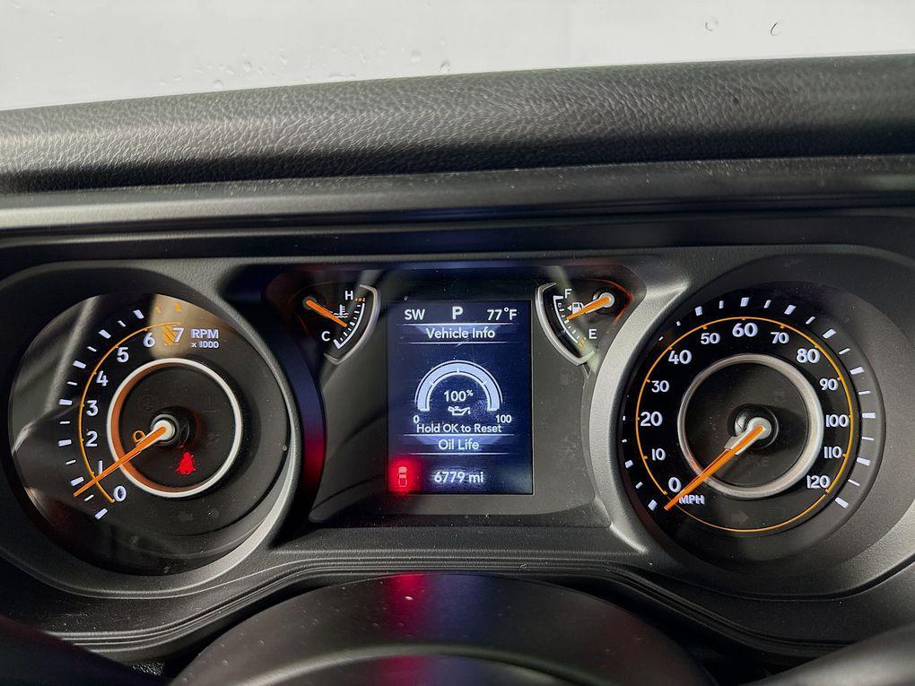 used 2025 Jeep Gladiator car, priced at $37,900
