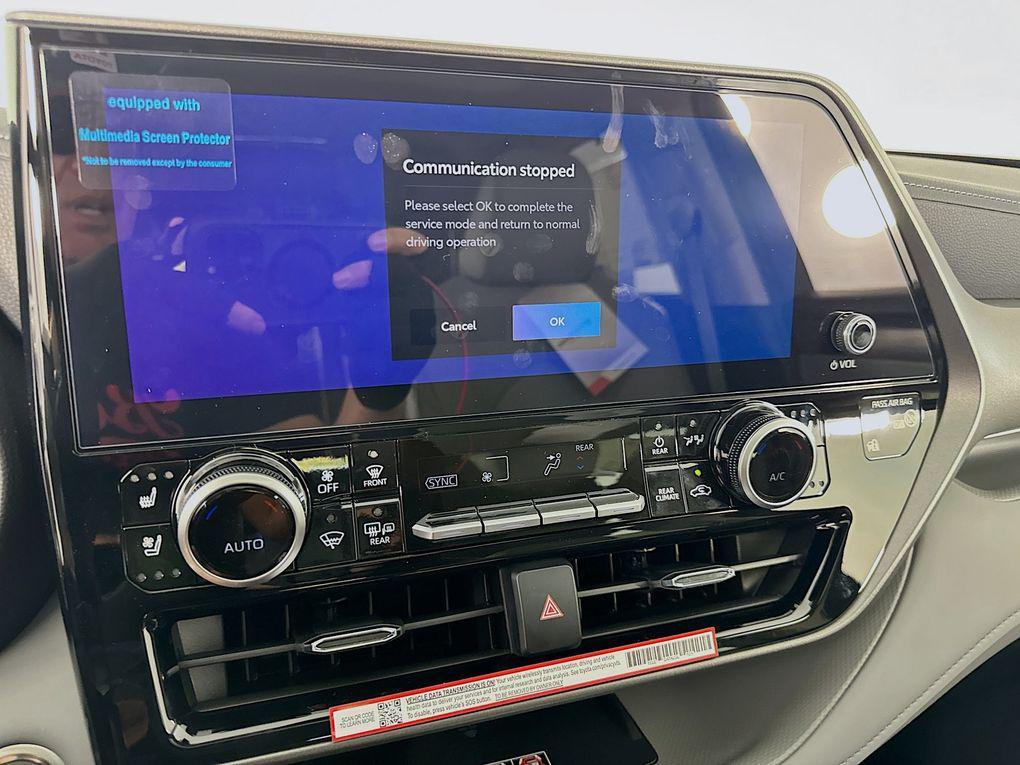 new 2026 Toyota Highlander car, priced at $52,761