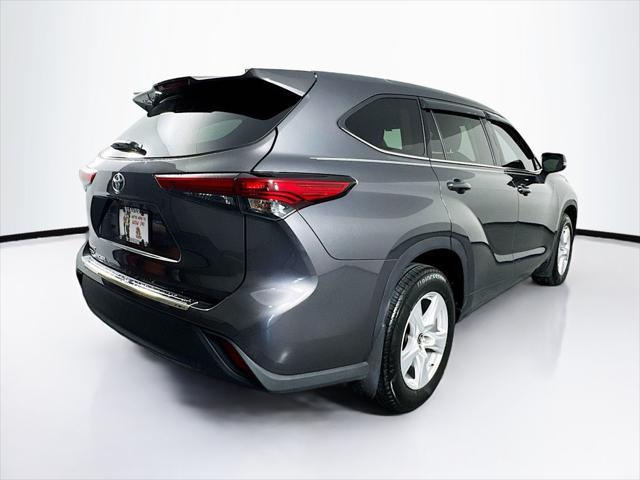 used 2021 Toyota Highlander car, priced at $22,900